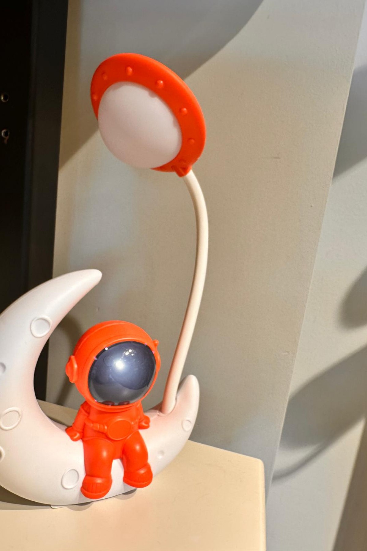 Masa Lambası Astronot1