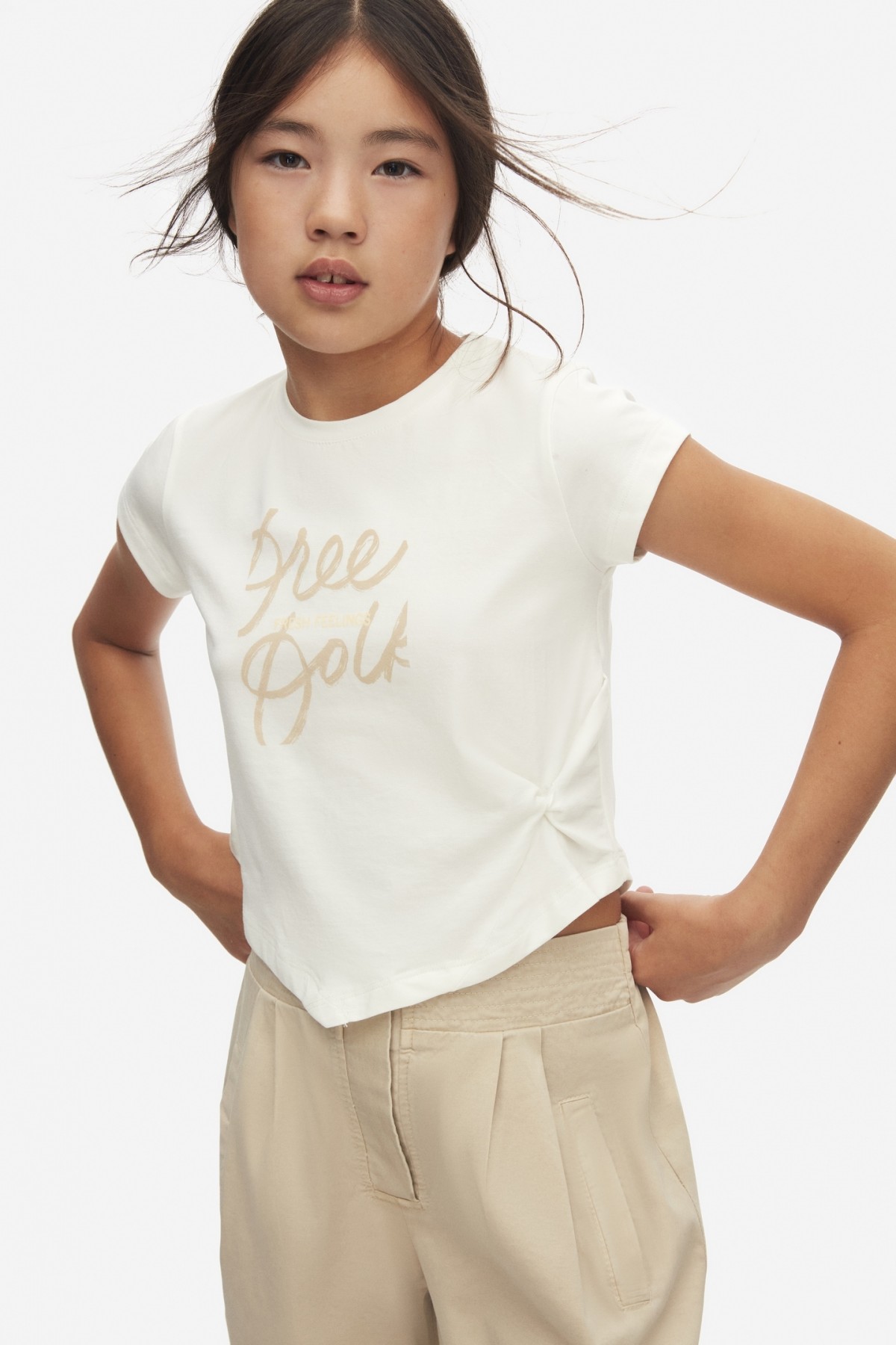 Kısa Kollu Asimetrik Kesim Tshirt